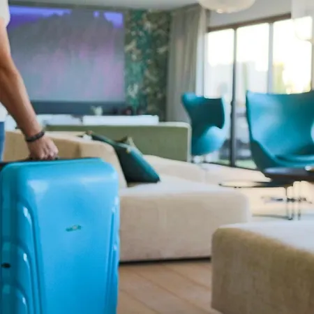 Caladea Locations De 5 Etoiles, Piscine Chauffee *