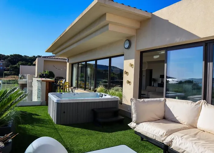 Caladea Locations De 5 Etoiles, Piscine Chauffee