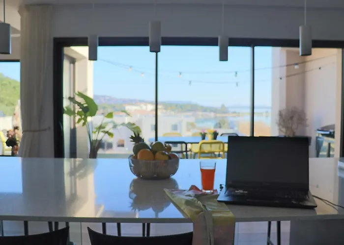 Caladea Locations De 5 Etoiles, Piscine Chauffee *