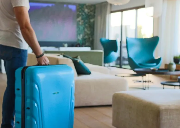 Caladea Locations De 5 Etoiles, Piscine Chauffee *