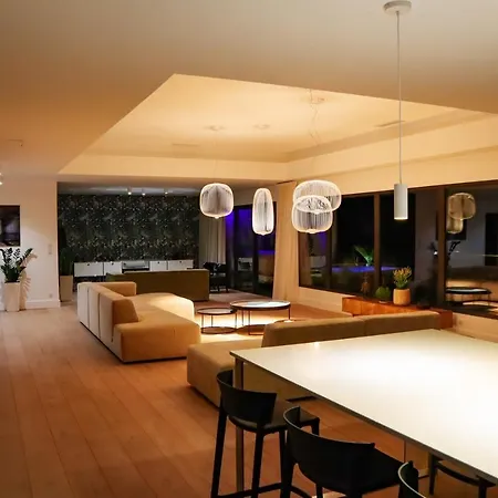 Caladea Locations De 5 Etoiles, Piscine Chauffee