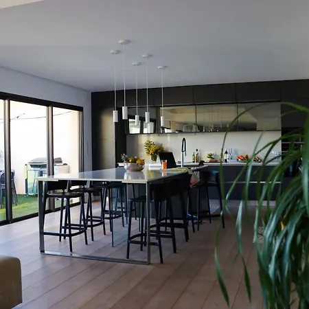 Апартаменти Caladea Locations De 5 Etoiles, Piscine Chauffee