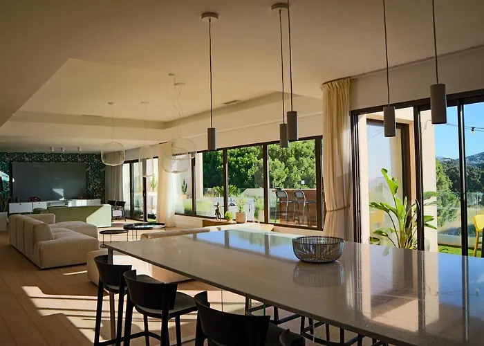 Caladea Locations De 5 Etoiles, Piscine Chauffee Apartment