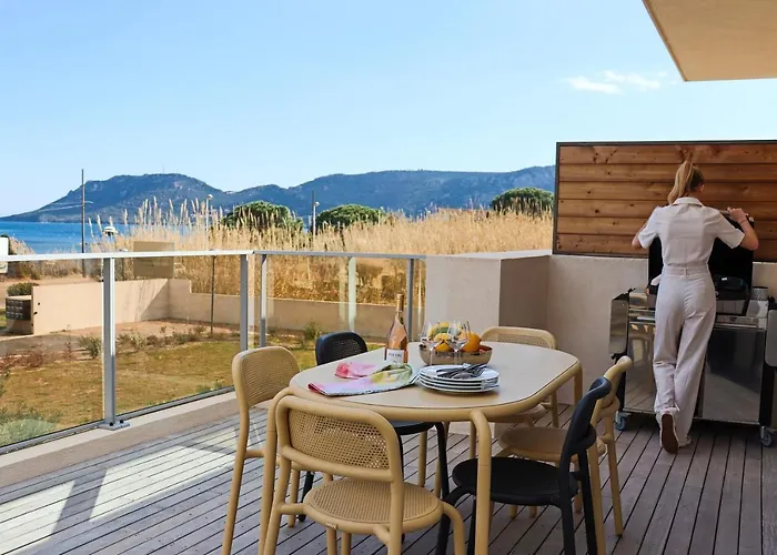 Caladea Locations De 5 Etoiles, Piscine Chauffee