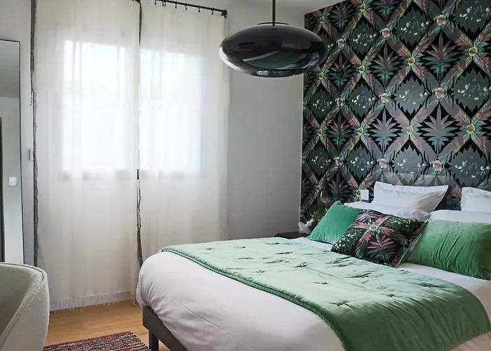 Caladea Locations De 5 Etoiles, Piscine Chauffee Porto-Vecchio (Corsica)